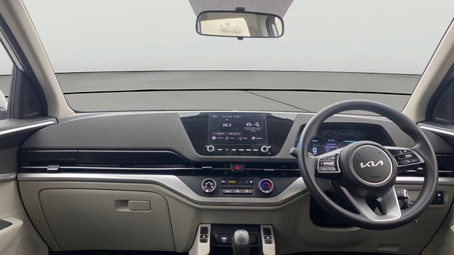View Kia Carens Image 19 Used Kia Carens Image 19