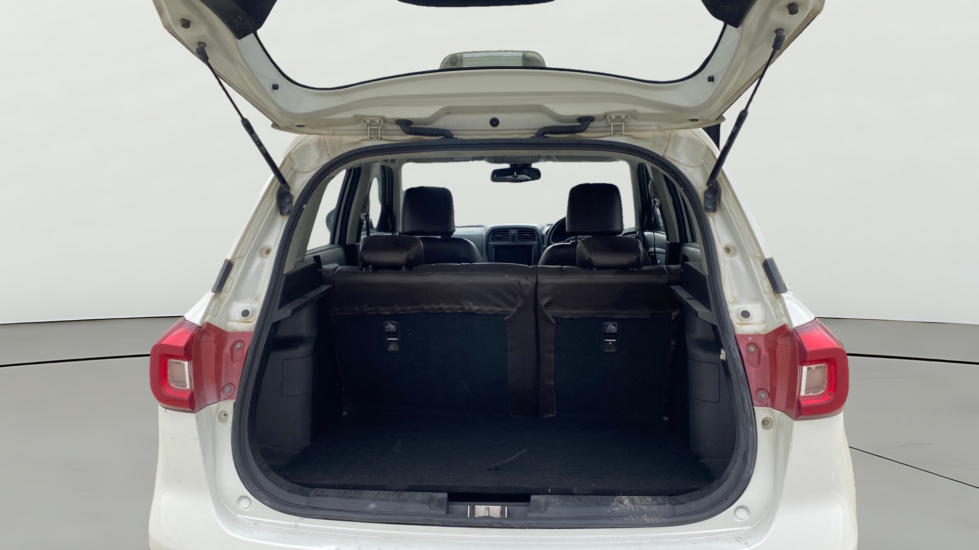 View 2021 Toyota Urban Cruiser Premium AT Image 39 Used 2021 Toyota Urban Cruiser Premium AT Image 39