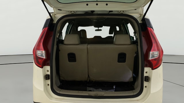 View Mahindra Marazzo Image 37 Used Mahindra Marazzo Image 37