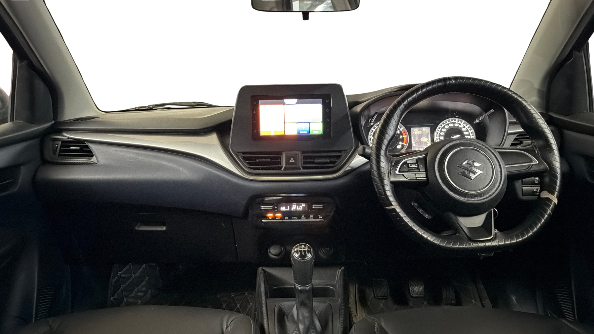 View 2024 Maruti Suzuki 1000 Base Variant Image 15 Used 2024 Maruti Suzuki 1000 Base Variant Image 15