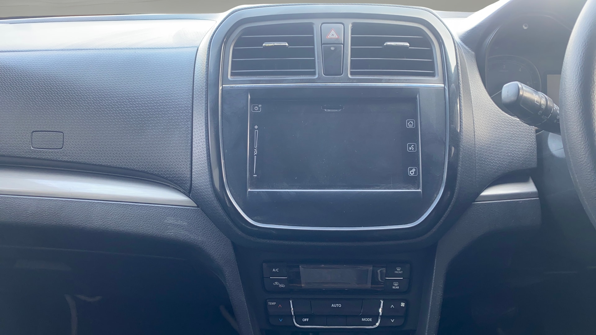 View 2019 Maruti Suzuki 1000 Base Variant Image 32 Used 2019 Maruti Suzuki 1000 Base Variant Image 32