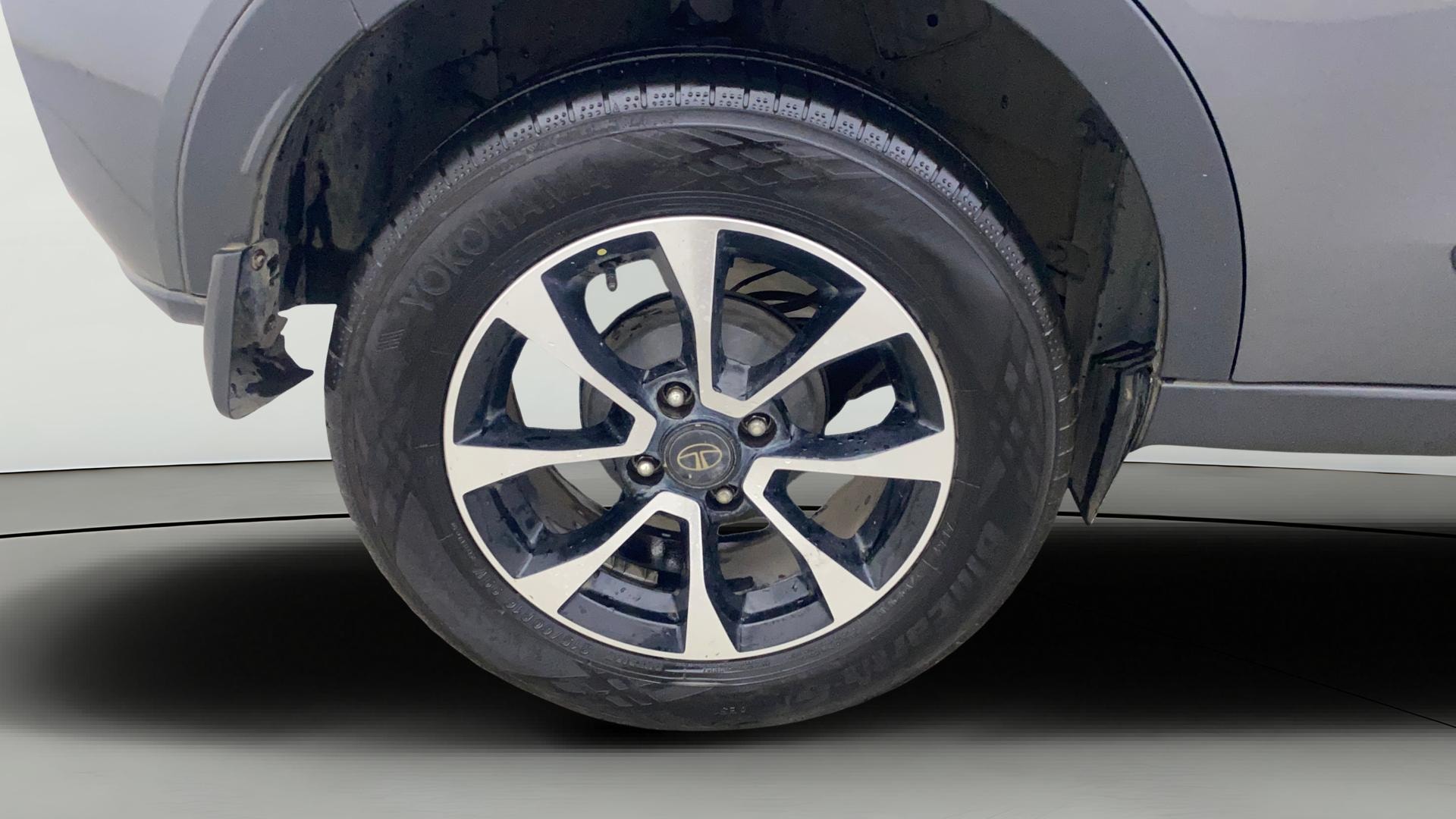 View 2020 Tata Nexon Revotron XE Image 34 Used 2020 Tata Nexon Revotron XE Image 34