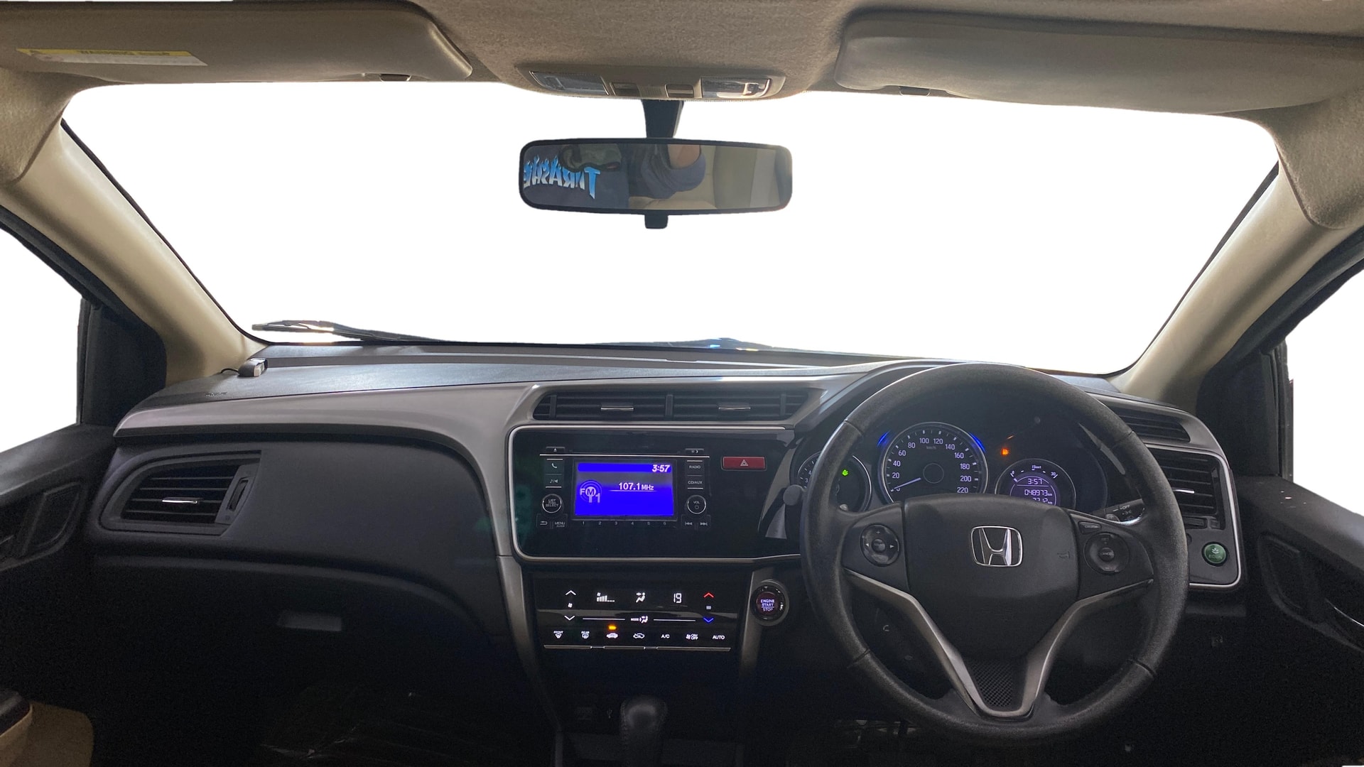 View 2016 Honda City ZX MT Diesel Anniversary Edition Image 16 Used 2016 Honda City ZX MT Diesel Anniversary Edition Image 16