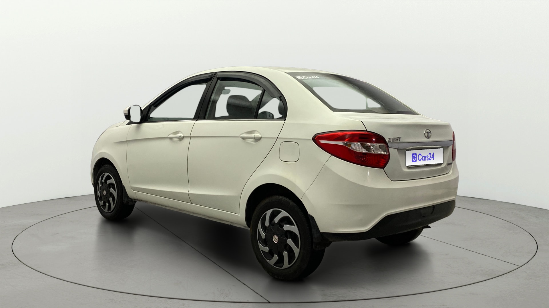 View 2016 Tata Zest XE Petrol Image 2 Used 2016 Tata Zest XE Petrol Image 2