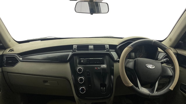 View Mahindra KUV100 Image 15 Used Mahindra KUV100 Image 15