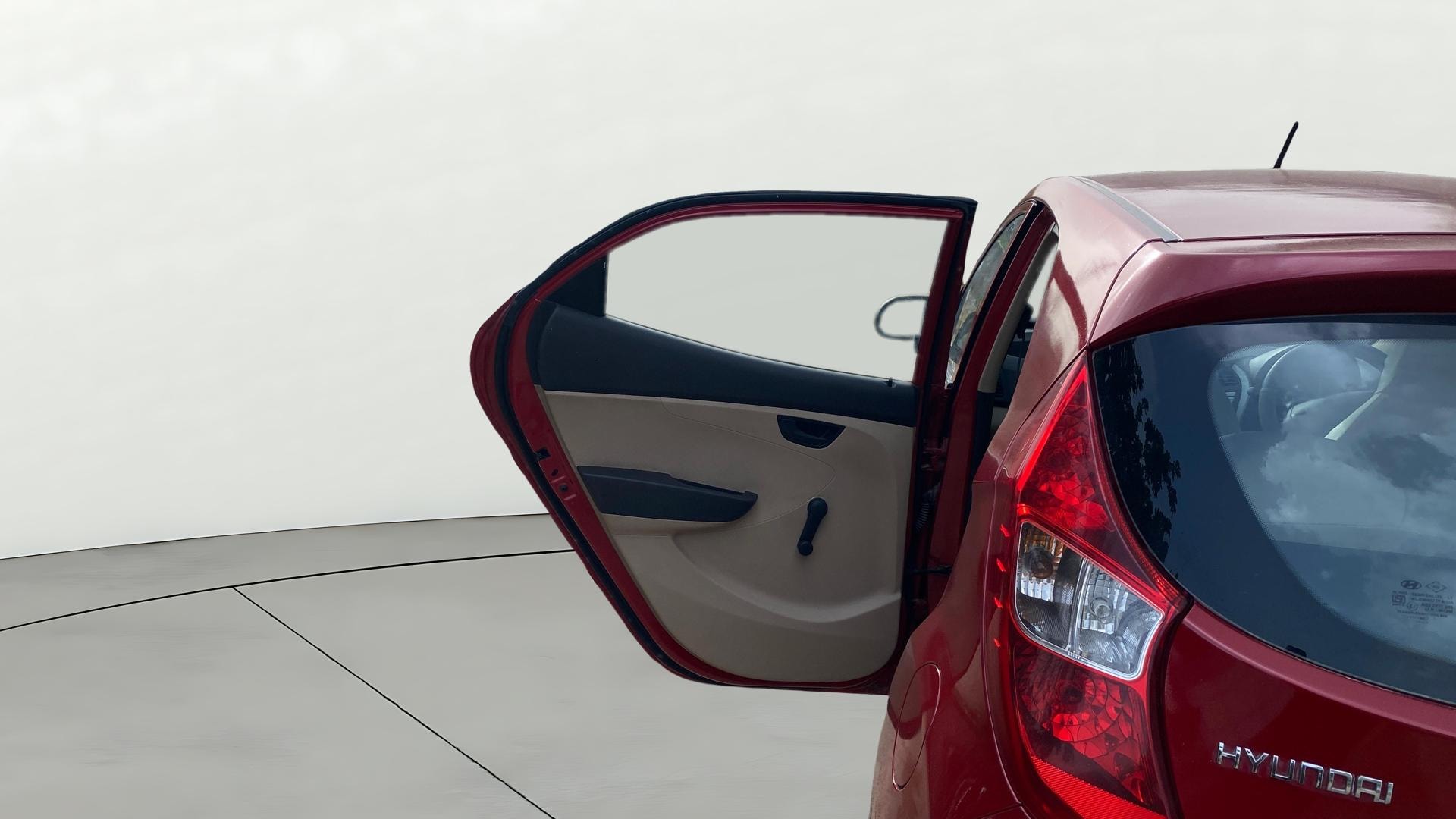 View 2016 Hyundai EON Magna Plus Image 22 Used 2016 Hyundai EON Magna Plus Image 22