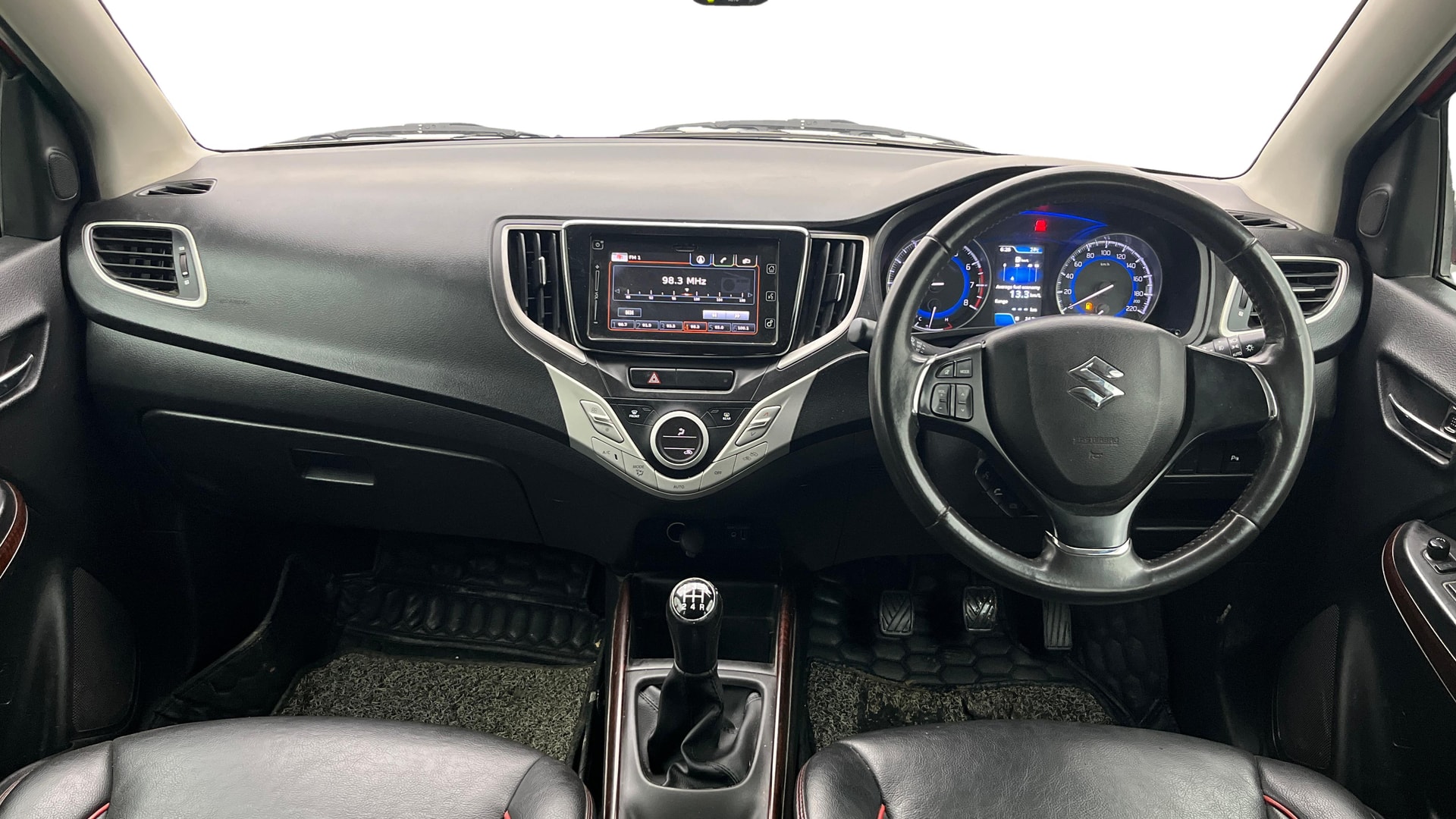 View 2018 Maruti Suzuki 1000 Base Variant Image 15 Used 2018 Maruti Suzuki 1000 Base Variant Image 15