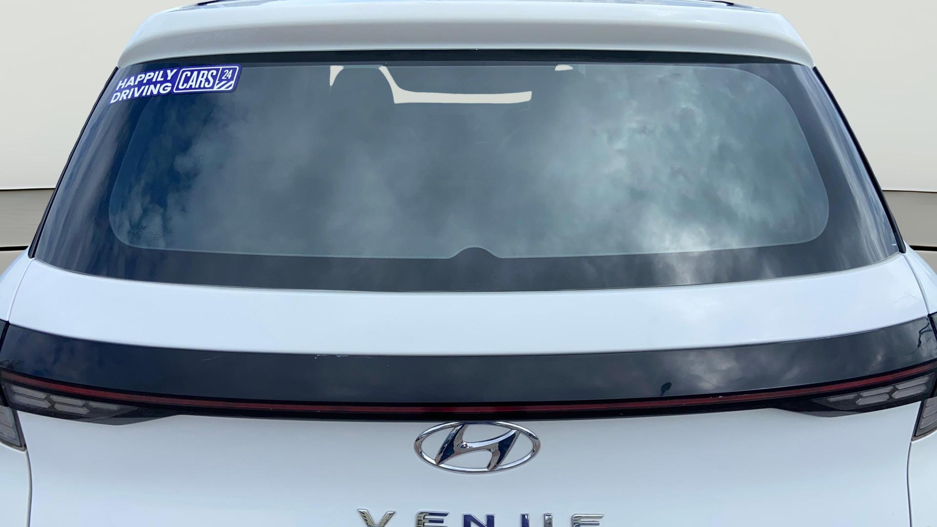 View 2022 Hyundai Venue S Plus 1.5 Diesel MT Image 4 Used 2022 Hyundai Venue S Plus 1.5 Diesel MT Image 4