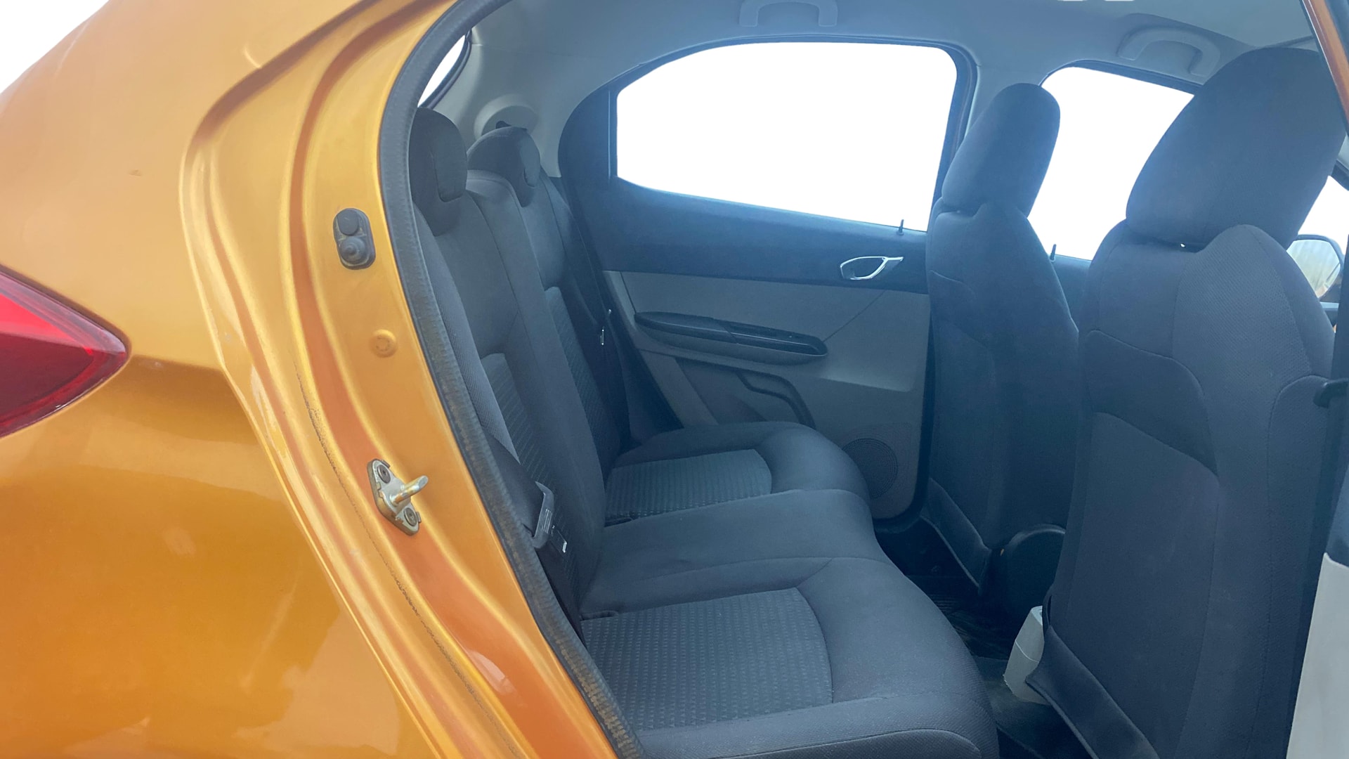 View 2017 Tata Tiago Revotorq XB Image 29 Used 2017 Tata Tiago Revotorq XB Image 29