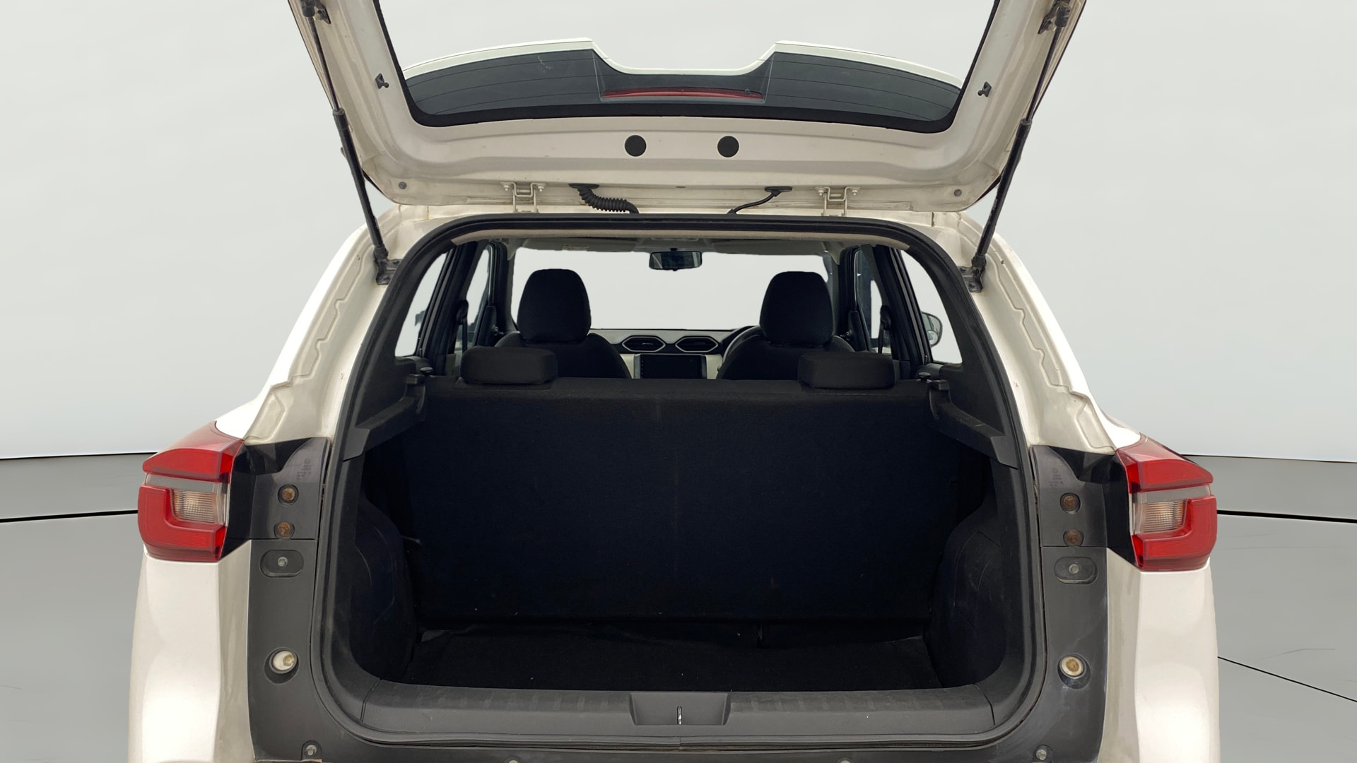 View 2022 Nissan Magnite XE Image 37 Used 2022 Nissan Magnite XE Image 37