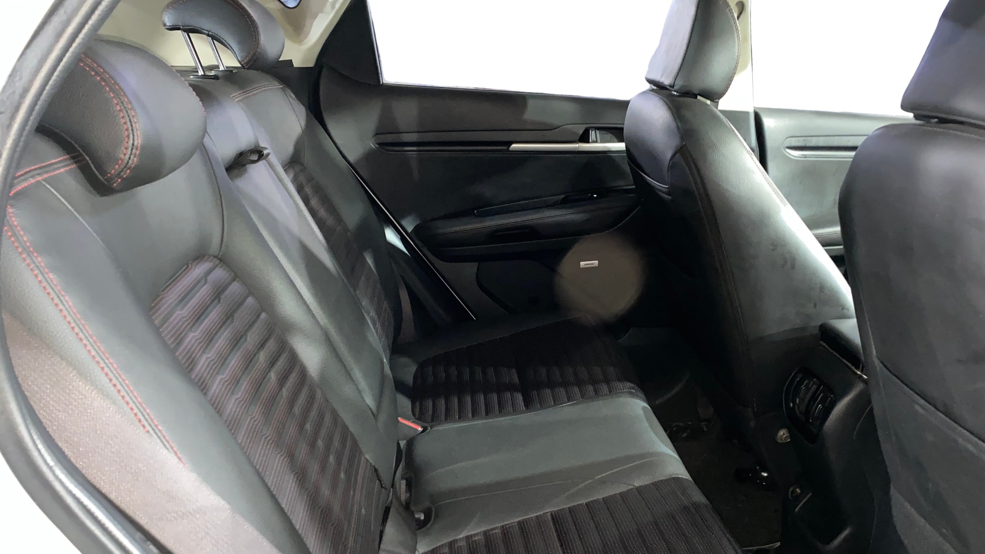 View 2020 Kia Sonet GTX Plus DCT Petrol Image 31 Used 2020 Kia Sonet GTX Plus DCT Petrol Image 31