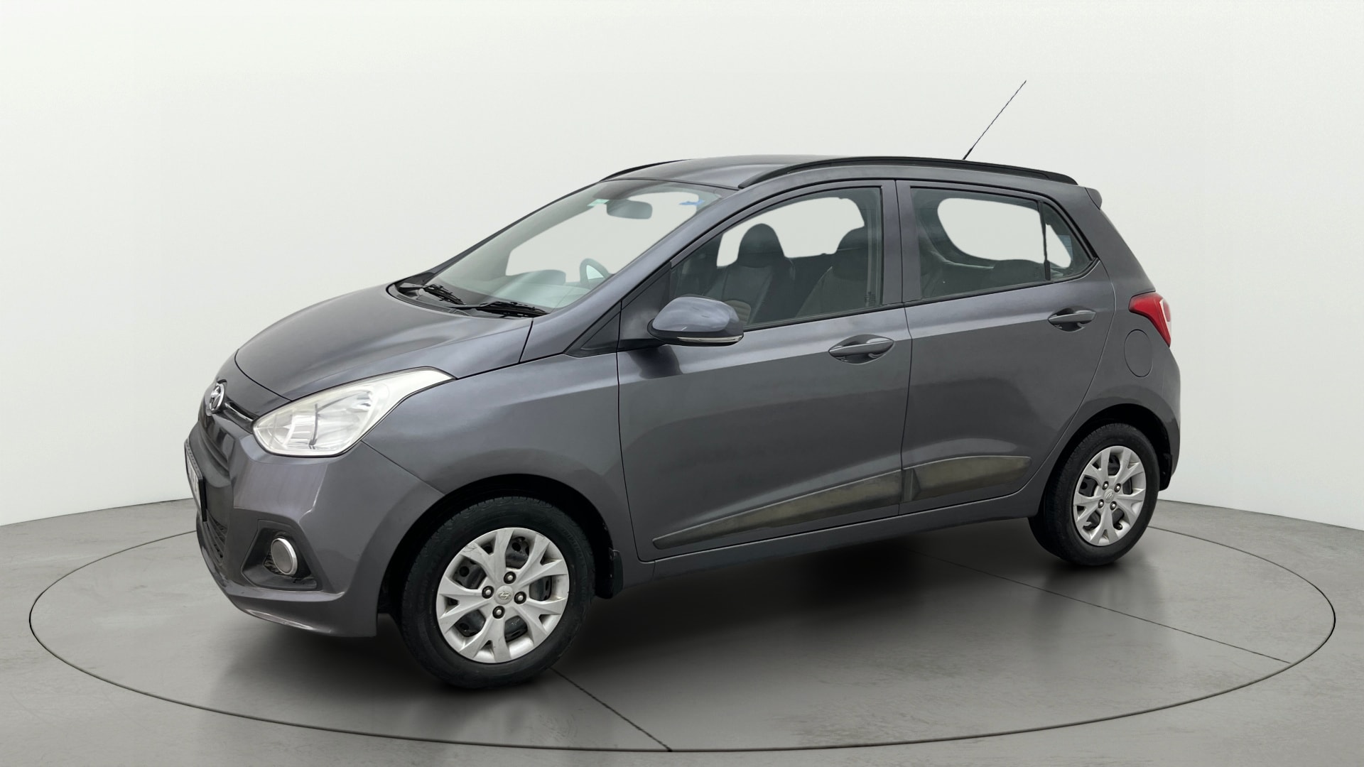 View 2015 Hyundai Grand i10 Sportz 1.2 Kappa Image 34 Used 2015 Hyundai Grand i10 Sportz 1.2 Kappa Image 34