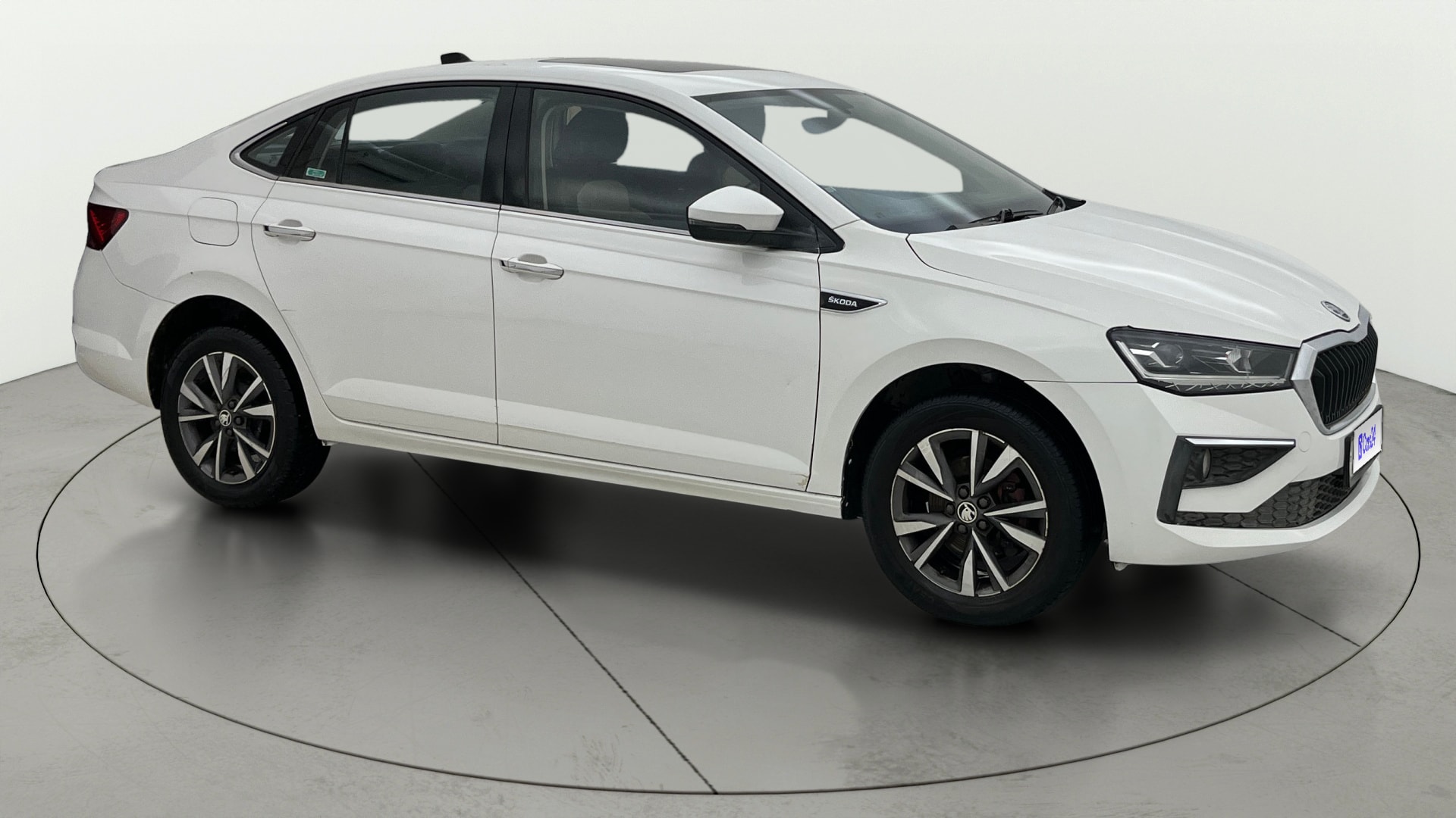 View 2023 Skoda Slavia Style 1.0 TSI AT Image 39 Used 2023 Skoda Slavia Style 1.0 TSI AT Image 39