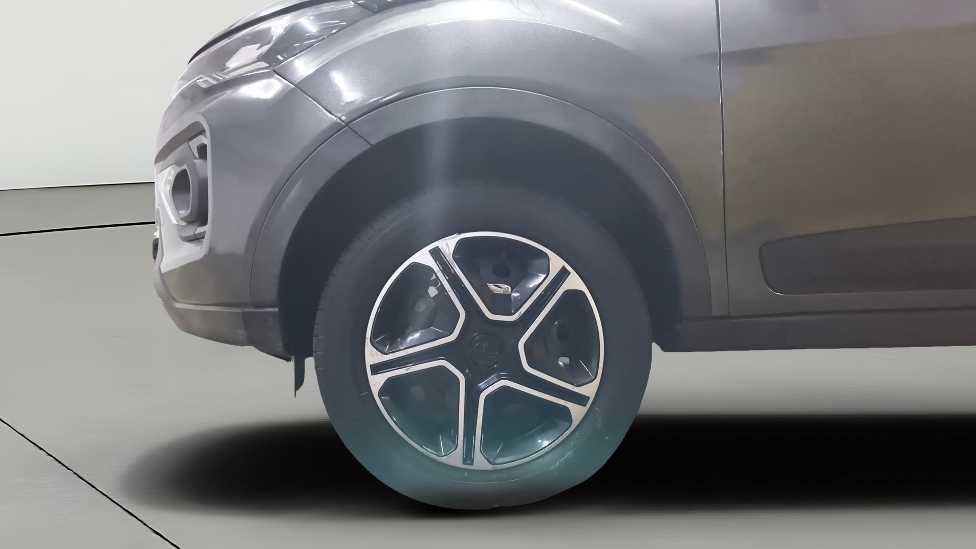 View 2023 Tata Nexon Revotron XE Image 30 Used 2023 Tata Nexon Revotron XE Image 30