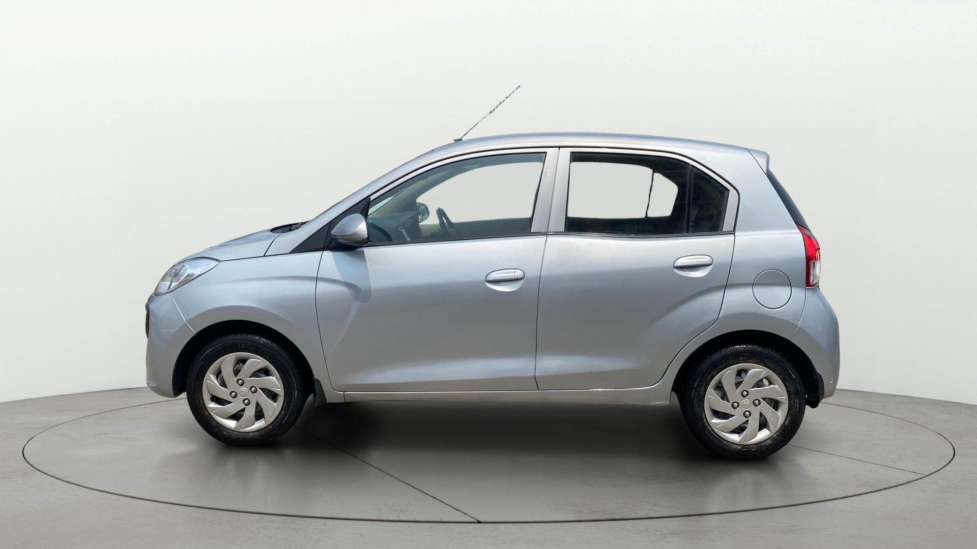 View 2021 Hyundai New Santro D-Lite Petrol Image 5 Used 2021 Hyundai New Santro D-Lite Petrol Image 5