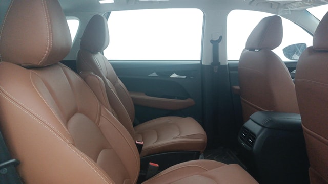 View MG Hector Image 31 Used MG Hector Image 31