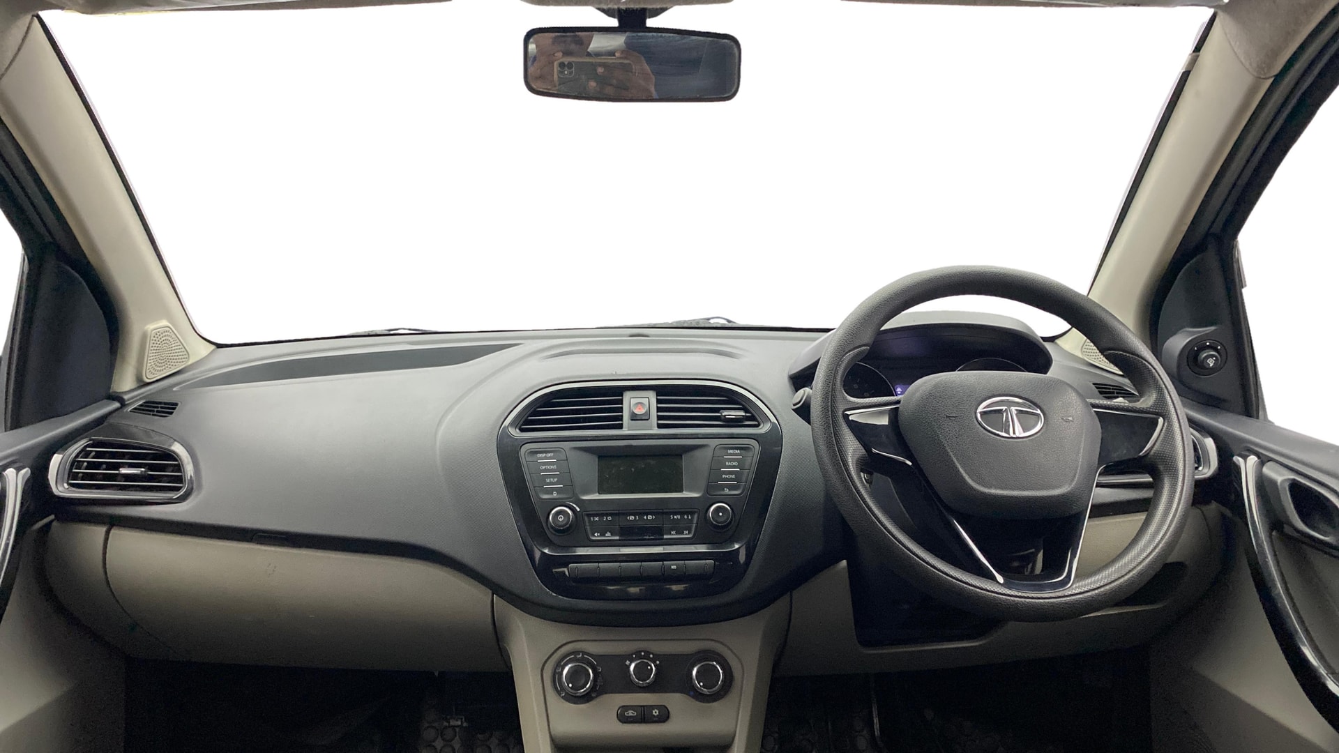 View 2019 Tata Tiago Revotorq XB Image 28 Used 2019 Tata Tiago Revotorq XB Image 28