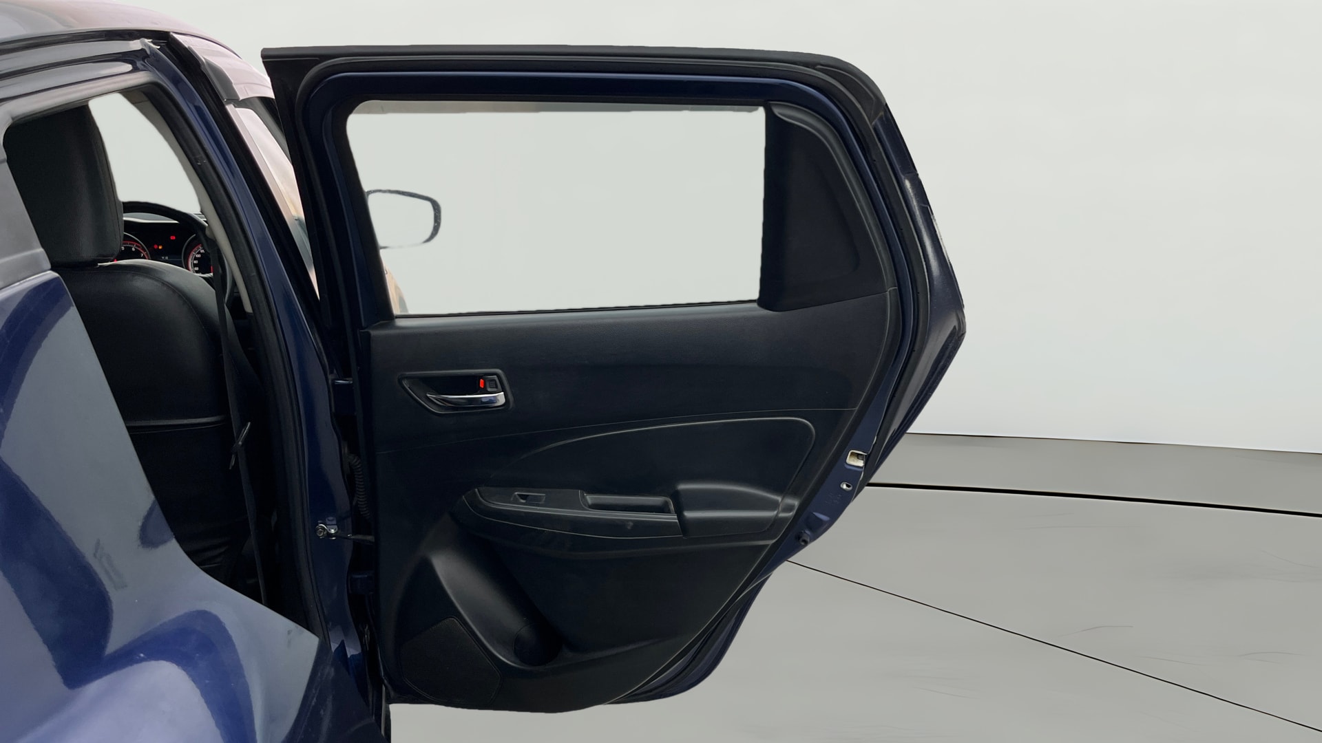 View 2018 Maruti Suzuki 1000 Base Variant Image 7 Used 2018 Maruti Suzuki 1000 Base Variant Image 7
