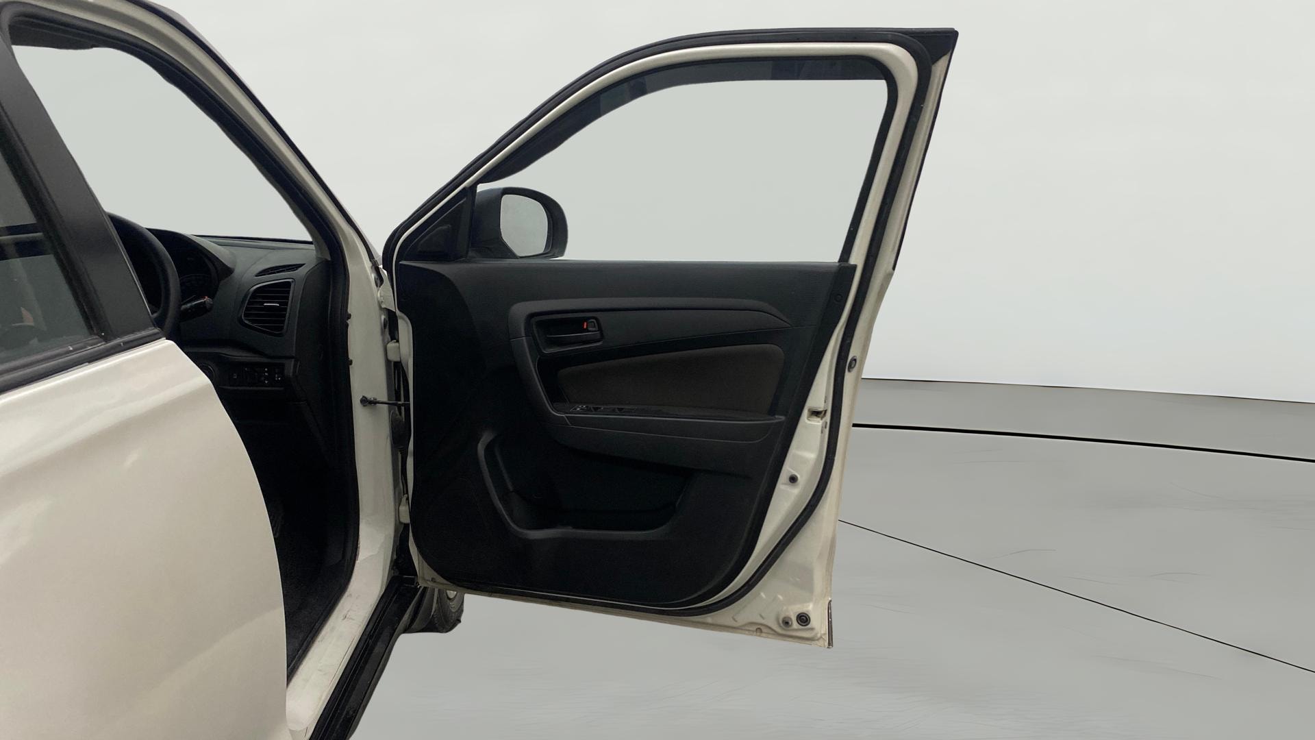 View 2021 Toyota Urban Cruiser Mid AT Image 45 Used 2021 Toyota Urban Cruiser Mid AT Image 45