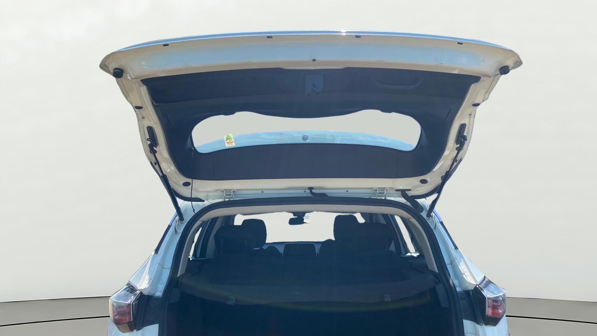 View 2021 Tata Harrier XE Image 16 Used 2021 Tata Harrier XE Image 16