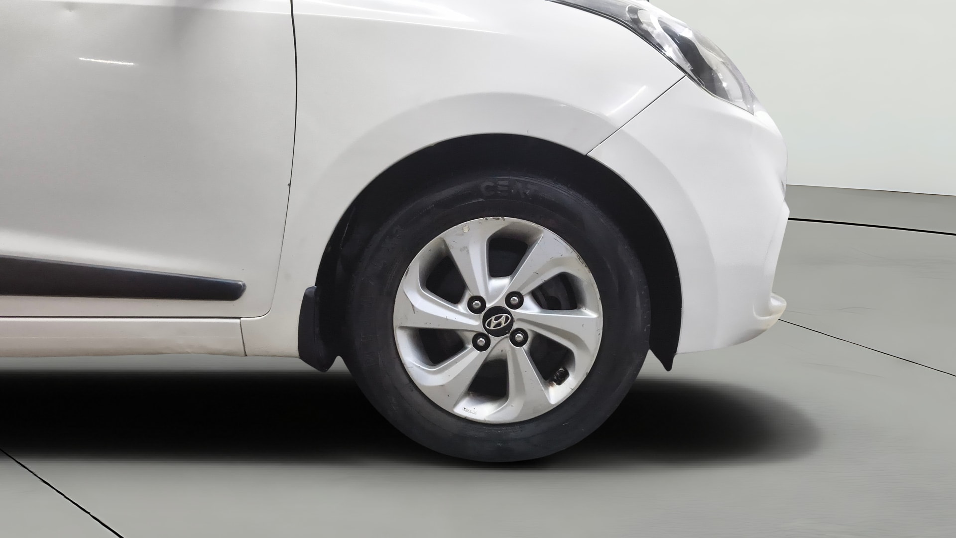 View 2017 Hyundai Xcent SX Petrol Image 40 Used 2017 Hyundai Xcent SX Petrol Image 40