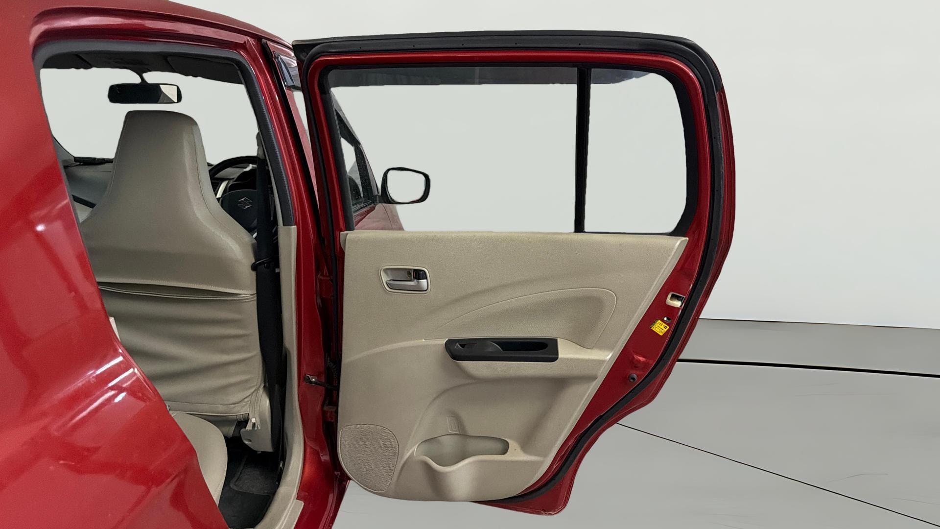 View 2018 Maruti Suzuki 1000 Base Variant Image 7 Used 2018 Maruti Suzuki 1000 Base Variant Image 7