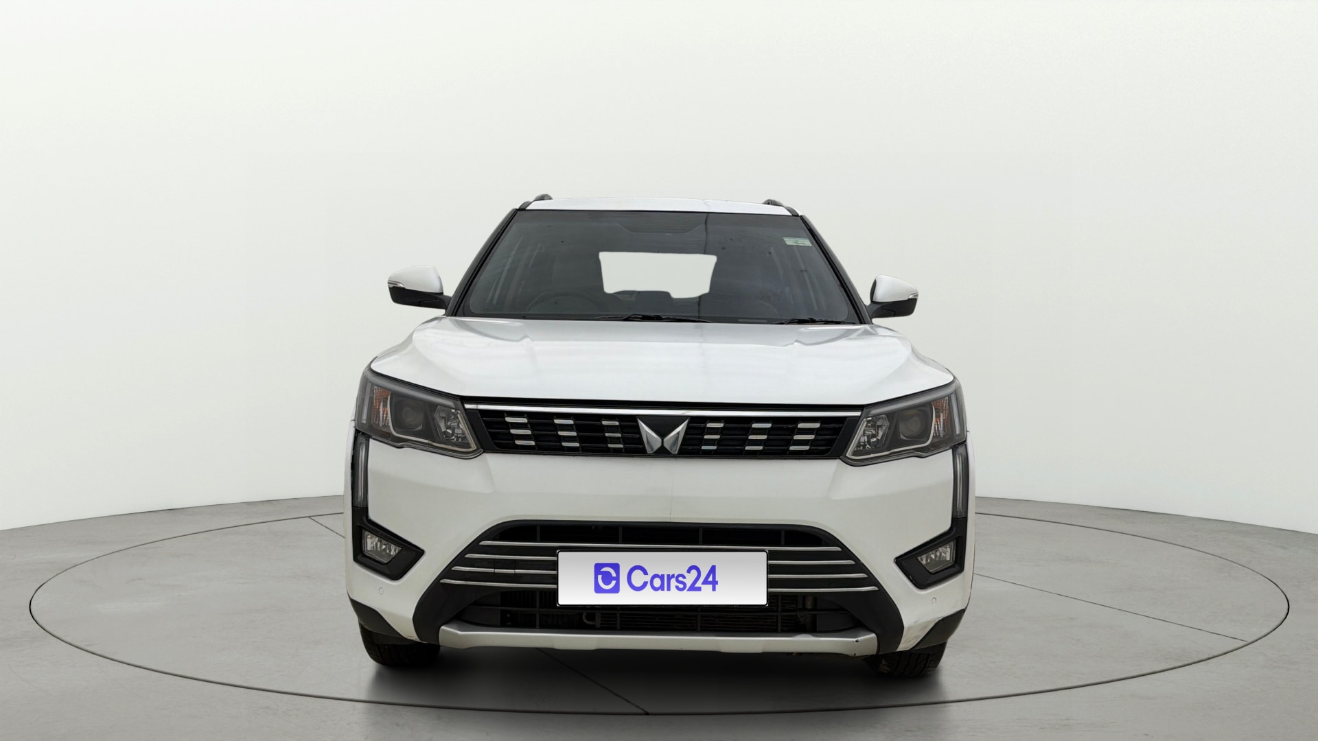 Used 2025 Mahindra XUV300 Used 2025 Mahindra XUV300