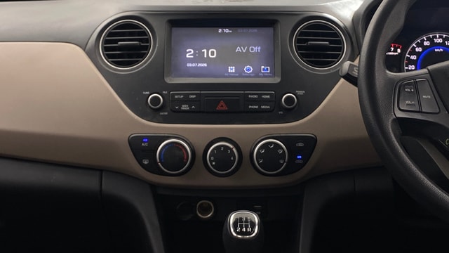 View Hyundai Grand i10 Image 17 Used Hyundai Grand i10 Image 17