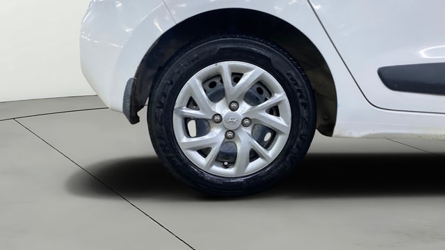 View Hyundai Grand i10 Image 23 Used Hyundai Grand i10 Image 23