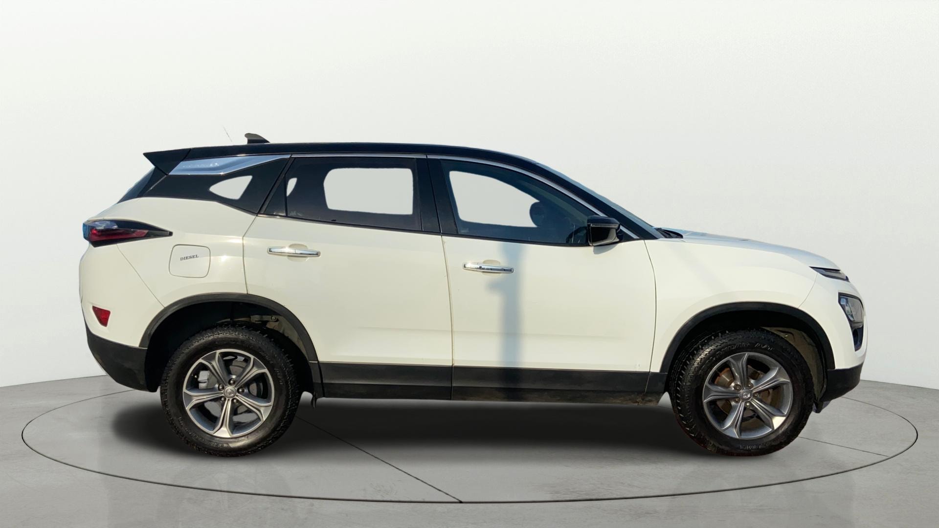 View 2020 Tata Harrier XE Image 9 Used 2020 Tata Harrier XE Image 9