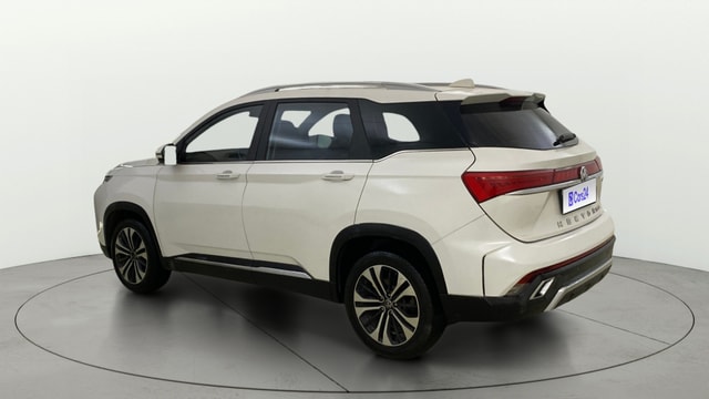 View MG Hector Plus Image 2 Used MG Hector Plus Image 2