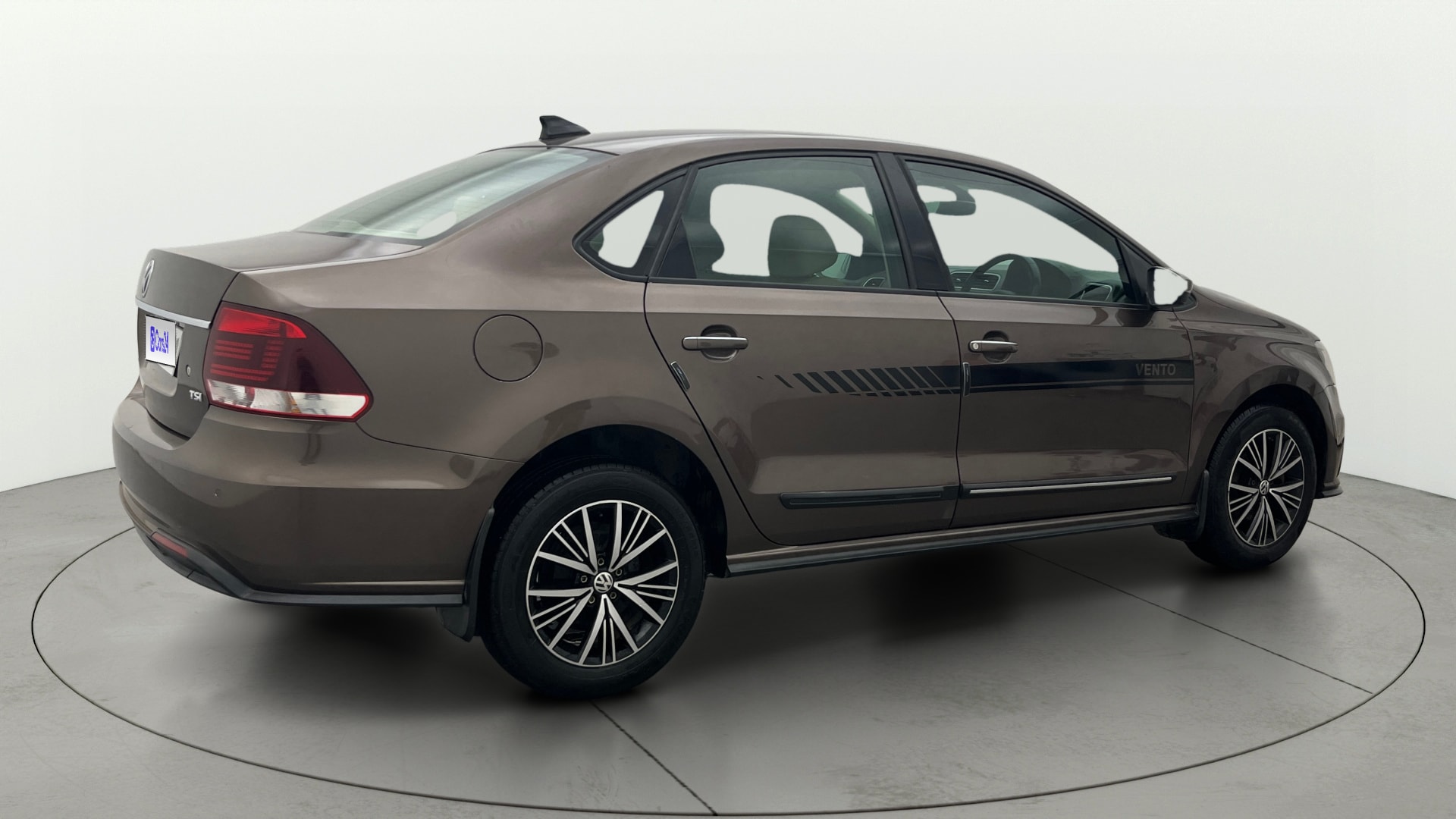 View 2021 Volkswagen Vento 1.0 L TSI Highline Petrol Image 41 Used 2021 Volkswagen Vento 1.0 L TSI Highline Petrol Image 41