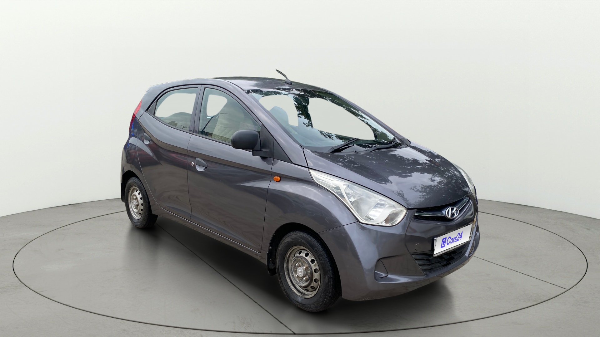 View 2017 Hyundai EON Era Plus Image 15 Used 2017 Hyundai EON Era Plus Image 15