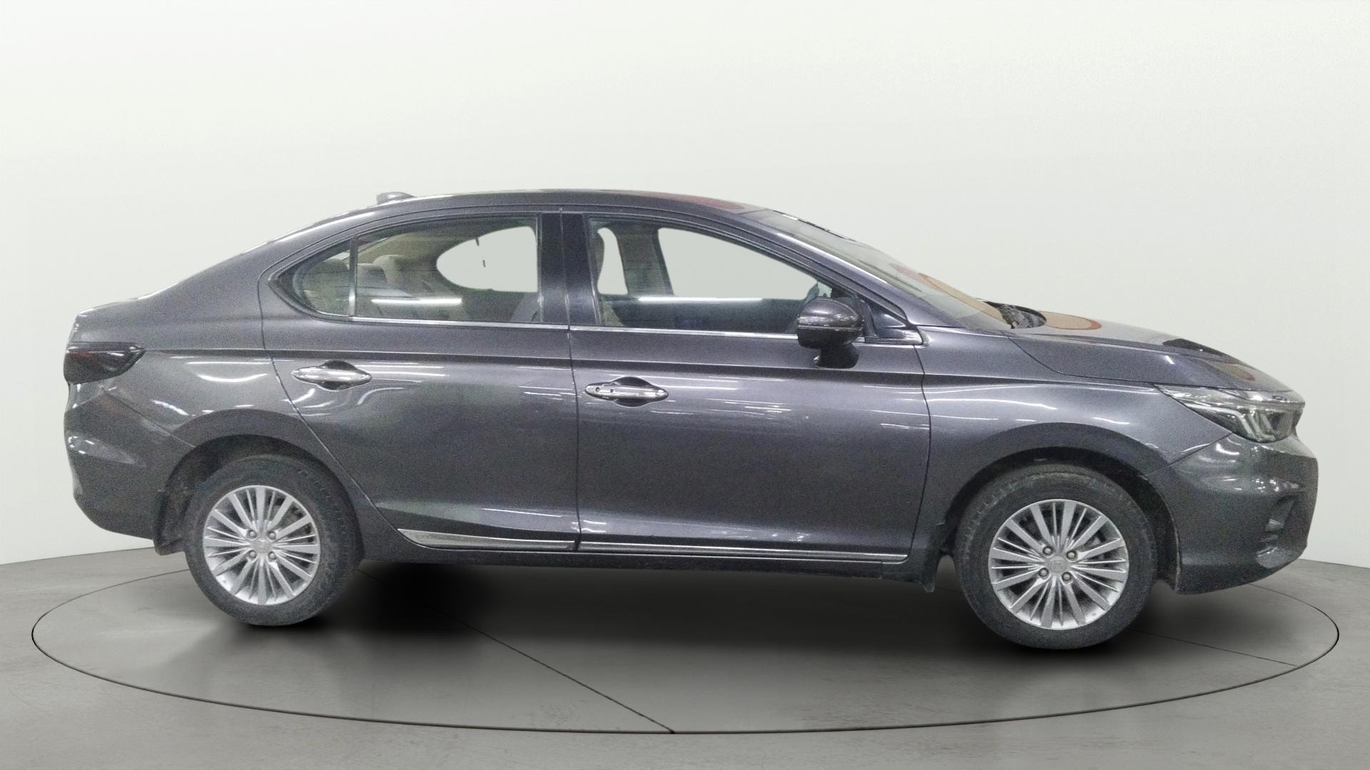 View 2020 Honda City ZX MT Diesel Anniversary Edition Image 9 Used 2020 Honda City ZX MT Diesel Anniversary Edition Image 9