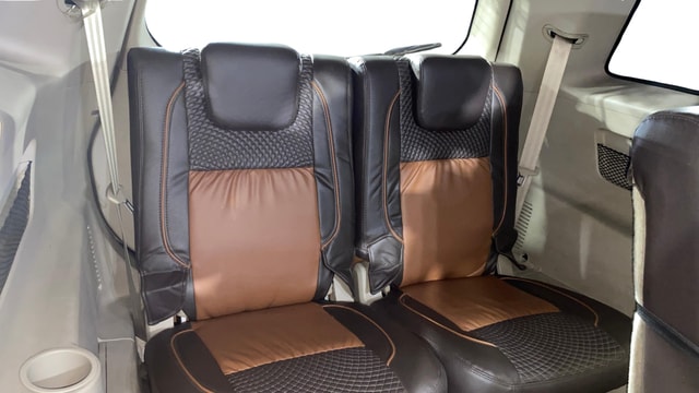 View Mahindra XUV500 Image 14 Used Mahindra XUV500 Image 14