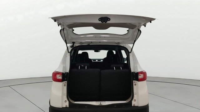 View Renault Triber Image 17 Used Renault Triber Image 17