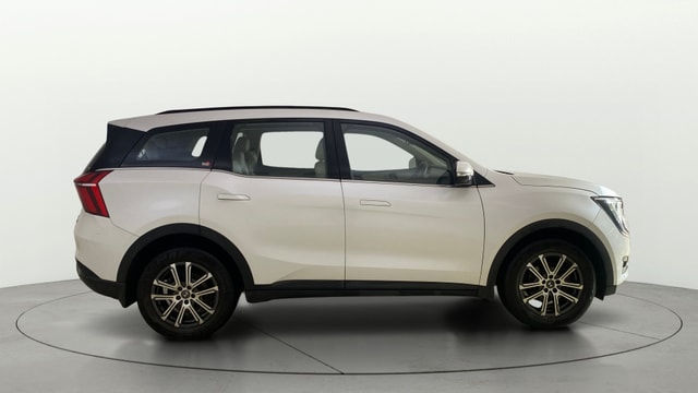 View Mahindra XUV700 Image 29 Used Mahindra XUV700 Image 29