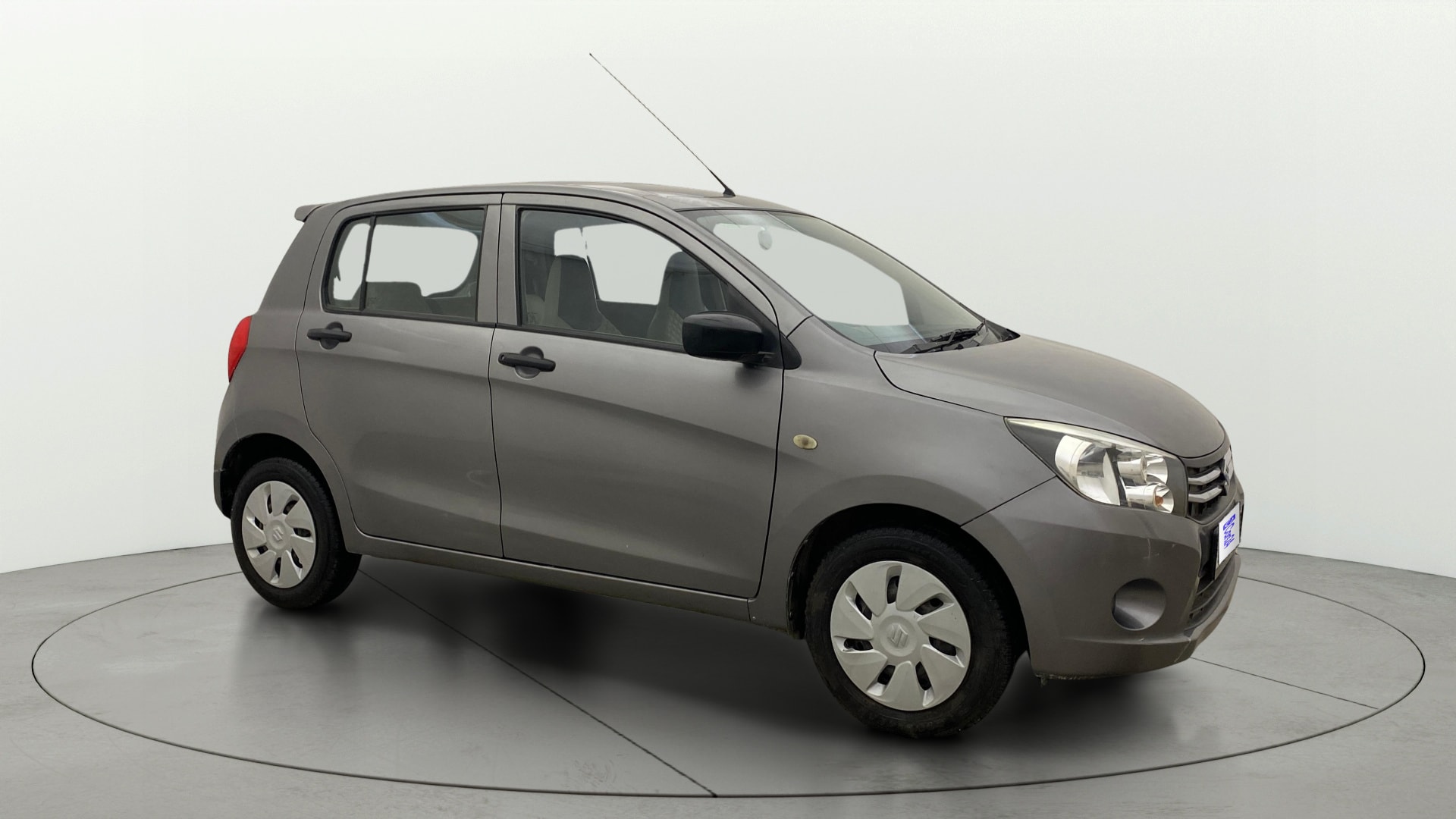 View 2015 Maruti Suzuki 1000 Base Variant Image 35 Used 2015 Maruti Suzuki 1000 Base Variant Image 35