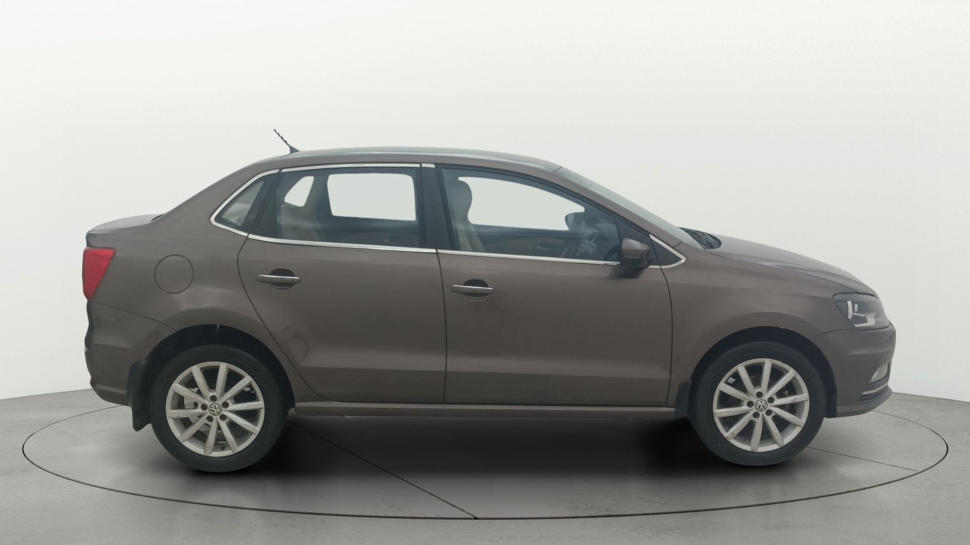 View 2018 Volkswagen Ameo 1.2L MPI Petrol Comfortline Image 8 Used 2018 Volkswagen Ameo 1.2L MPI Petrol Comfortline Image 8