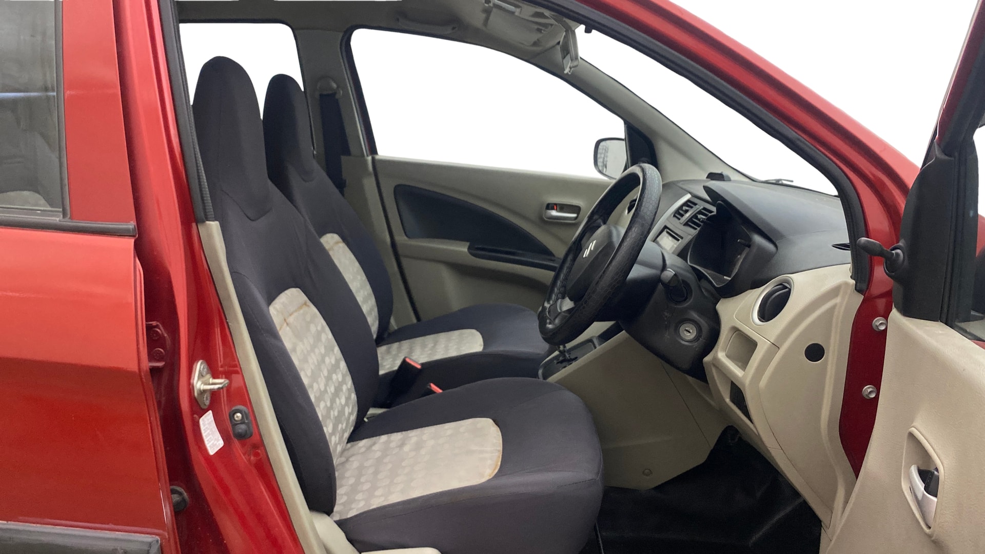 View 2015 Maruti Suzuki 1000 Base Variant Image 25 Used 2015 Maruti Suzuki 1000 Base Variant Image 25