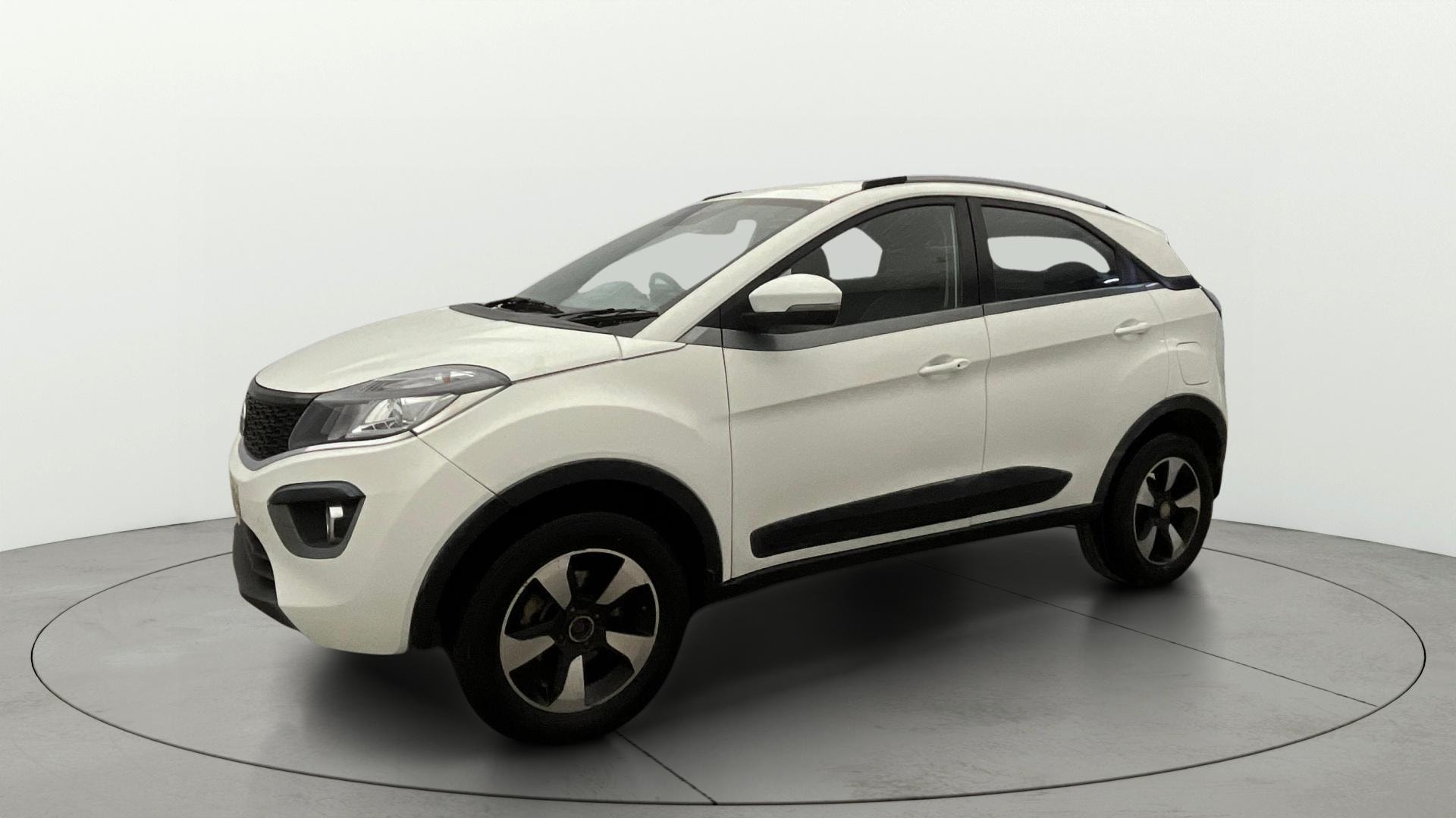 View 2018 Tata Nexon Revotron XE Image 36 Used 2018 Tata Nexon Revotron XE Image 36
