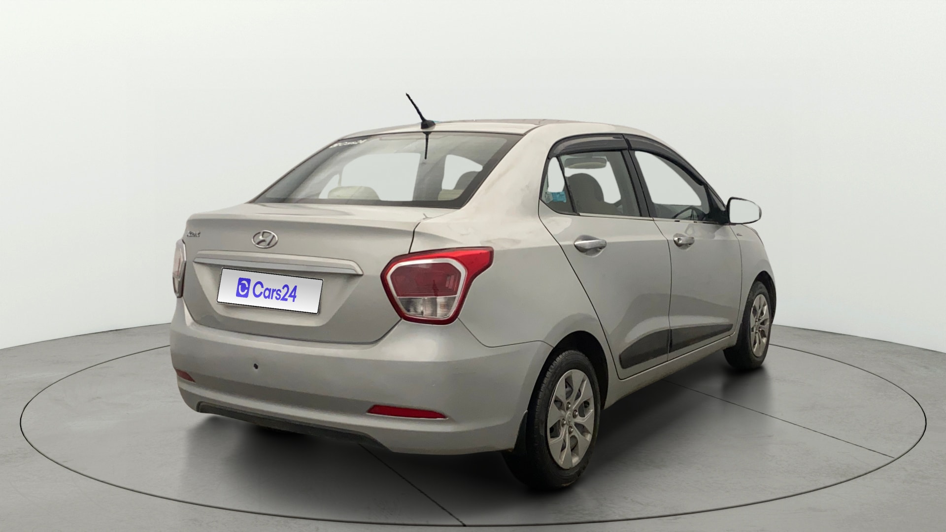 View 2015 Hyundai Xcent S Diesel Image 42 Used 2015 Hyundai Xcent S Diesel Image 42
