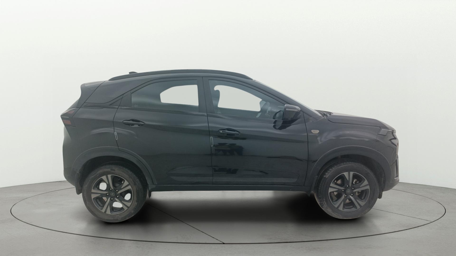 View 2024 Tata Nexon Revotron XE Image 9 Used 2024 Tata Nexon Revotron XE Image 9