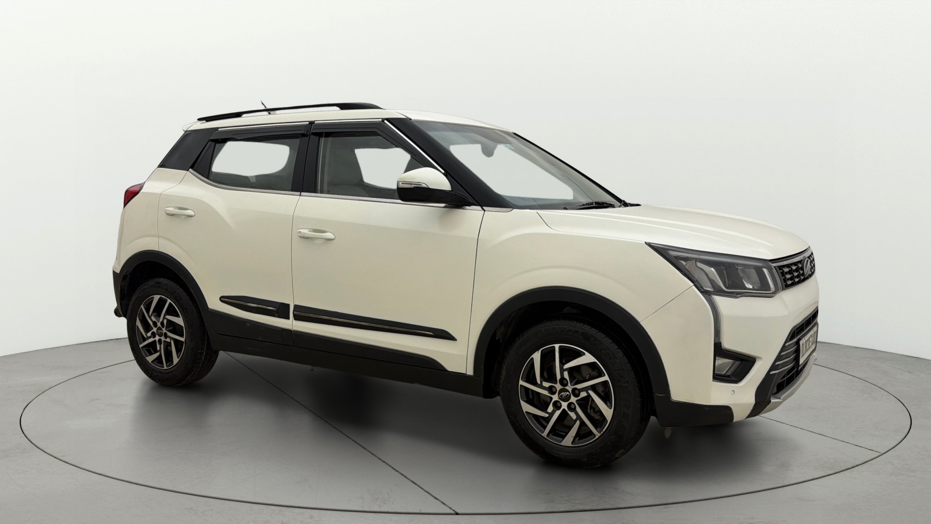 Used 2022 Mahindra XUV300 Used 2022 Mahindra XUV300