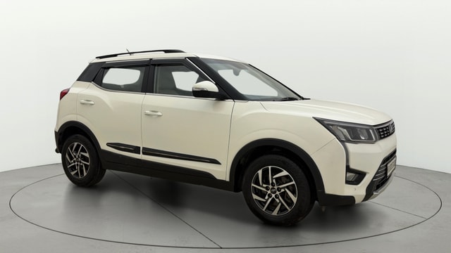View Mahindra XUV300 Image 23 Used Mahindra XUV300 Image 23