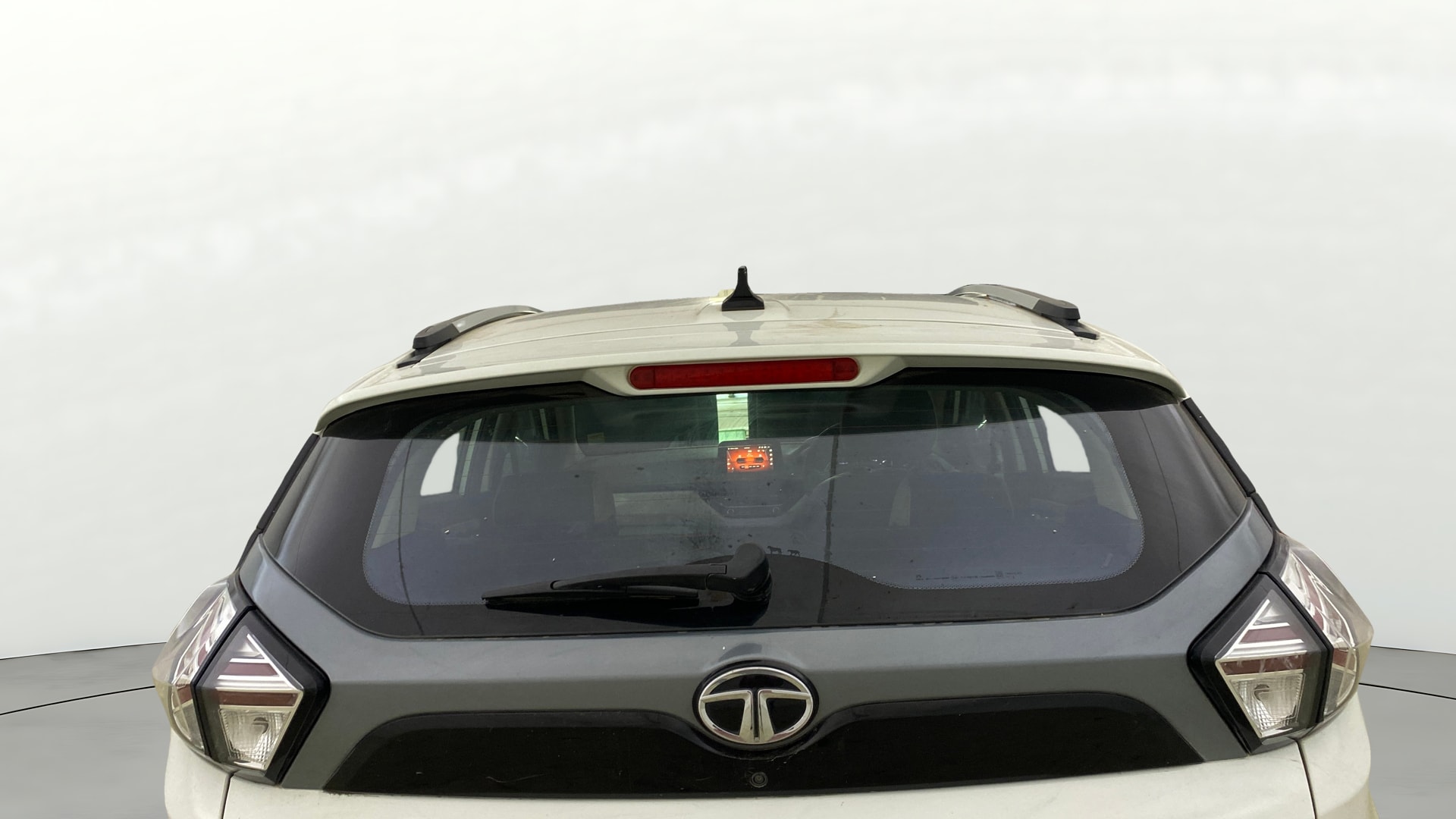 View 2021 Tata Nexon Revotron XE Image 4 Used 2021 Tata Nexon Revotron XE Image 4
