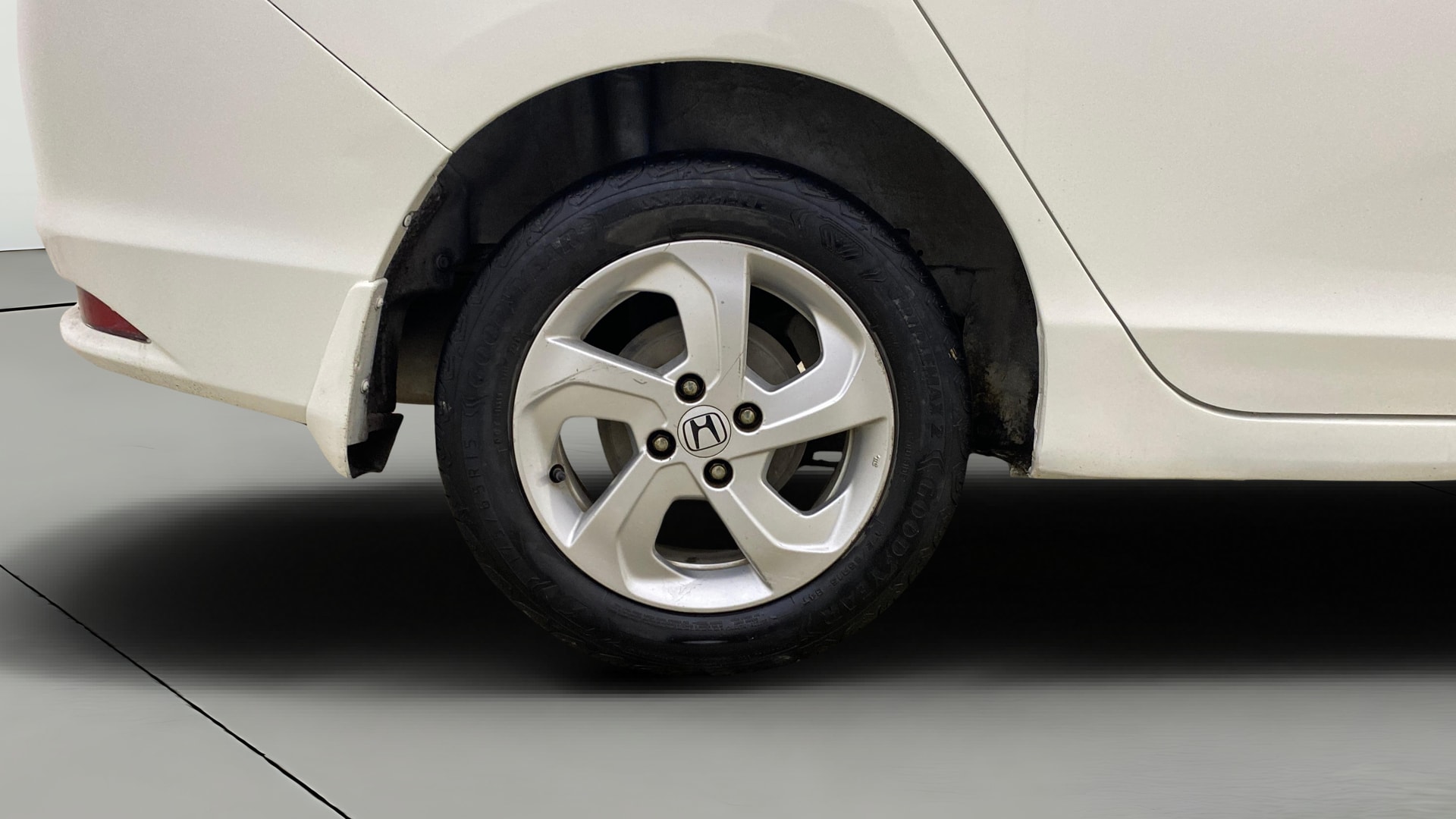 View 2014 Honda City ZX MT Diesel Anniversary Edition Image 25 Used 2014 Honda City ZX MT Diesel Anniversary Edition Image 25