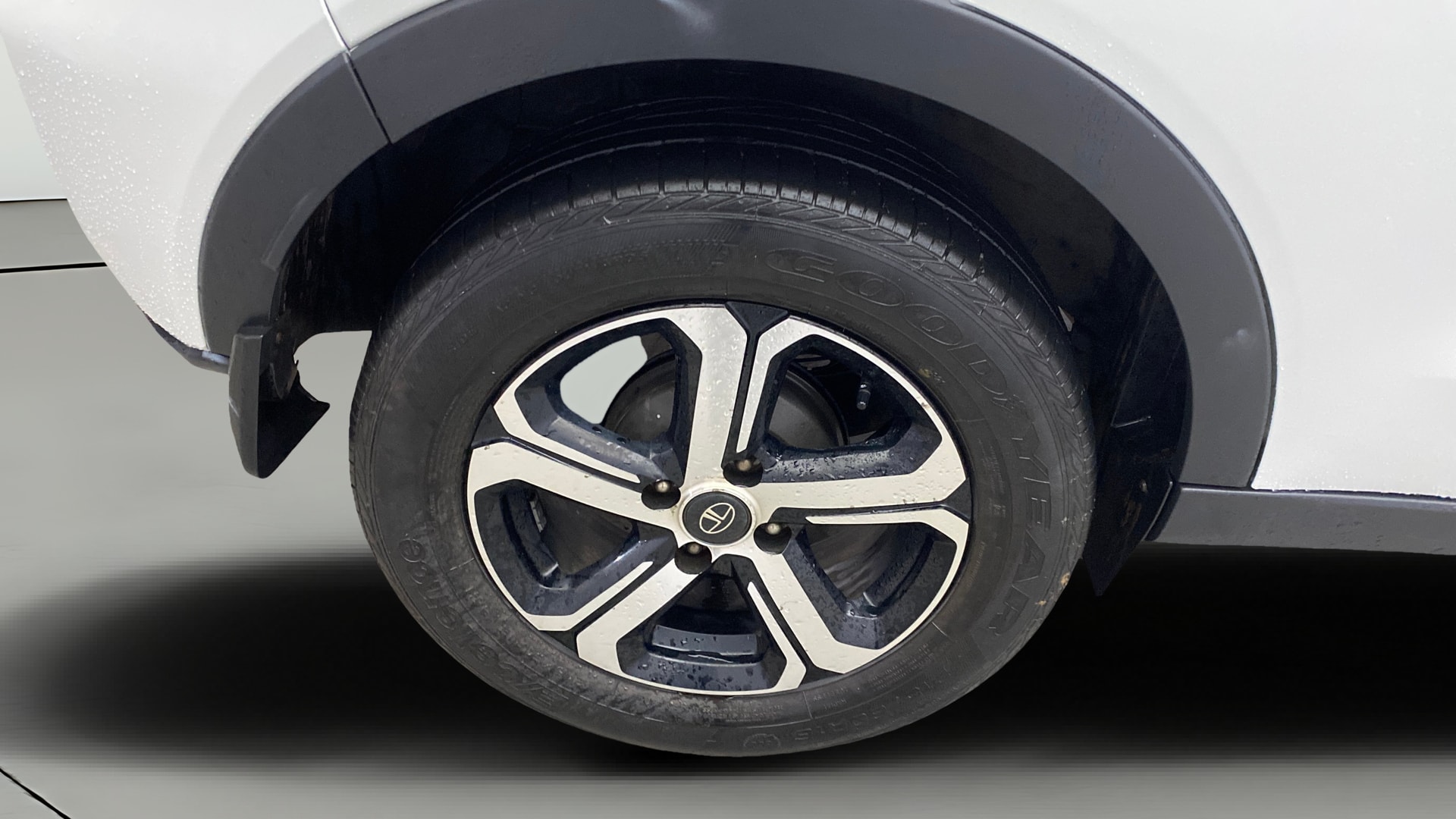 View 2021 Tata Nexon Revotron XE Image 25 Used 2021 Tata Nexon Revotron XE Image 25