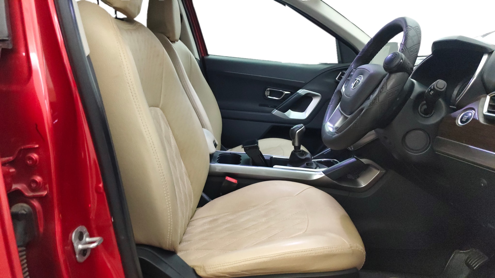 View 2022 Tata Harrier XE Image 27 Used 2022 Tata Harrier XE Image 27