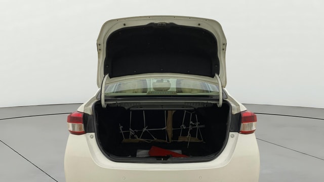View Toyota Yaris Image 16 Used Toyota Yaris Image 16